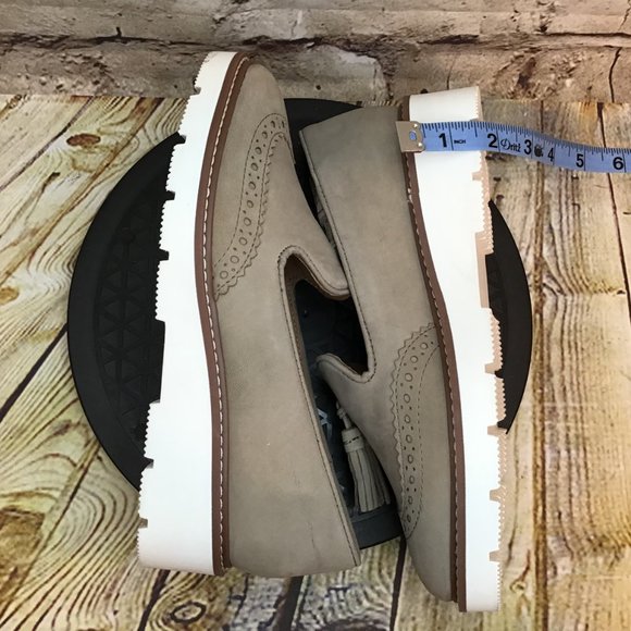 Sandy Gray Leather Brogue Wingtip Tassel Slip On Platform Loafers - Picture 5 of 7